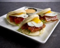 Bao Bun Benedict 